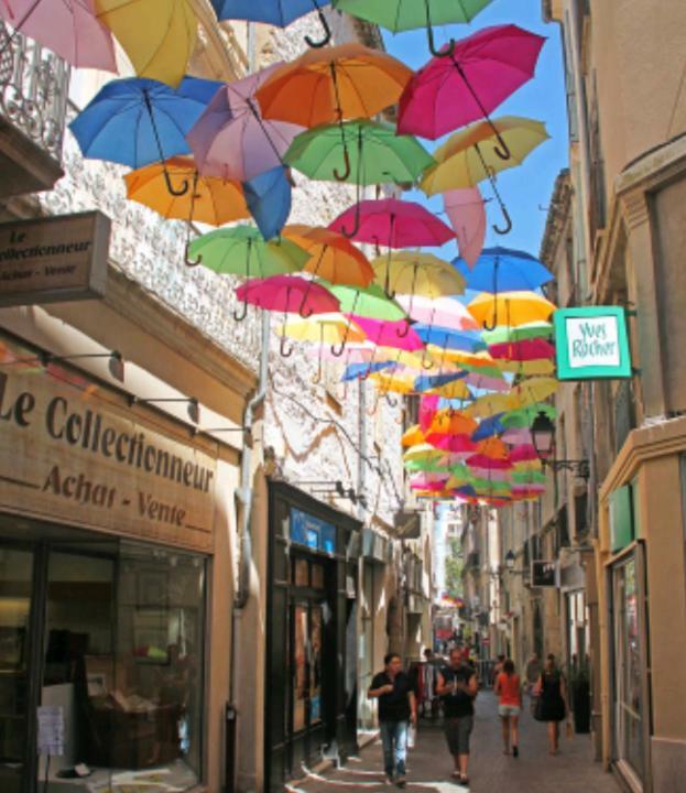 Le Petit Nid Des Arenes Apartamento Béziers Exterior foto