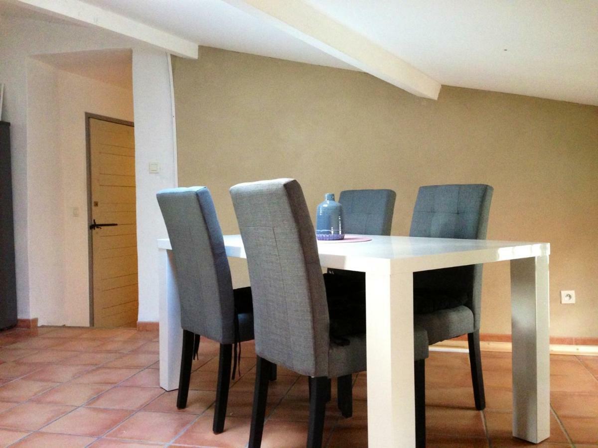 Le Petit Nid Des Arenes Apartamento Béziers Exterior foto