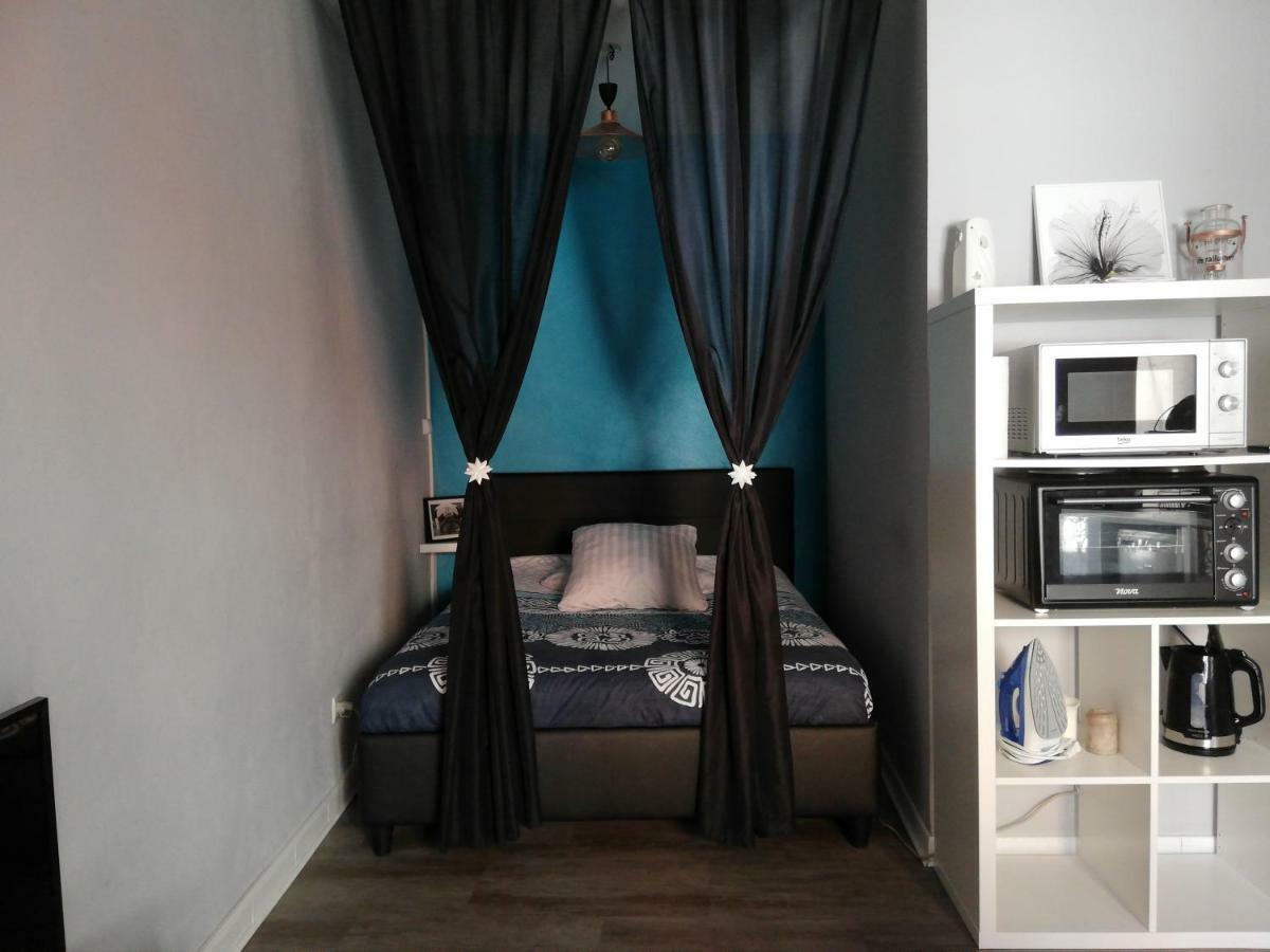 Le Petit Nid Des Arenes Apartamento Béziers Exterior foto